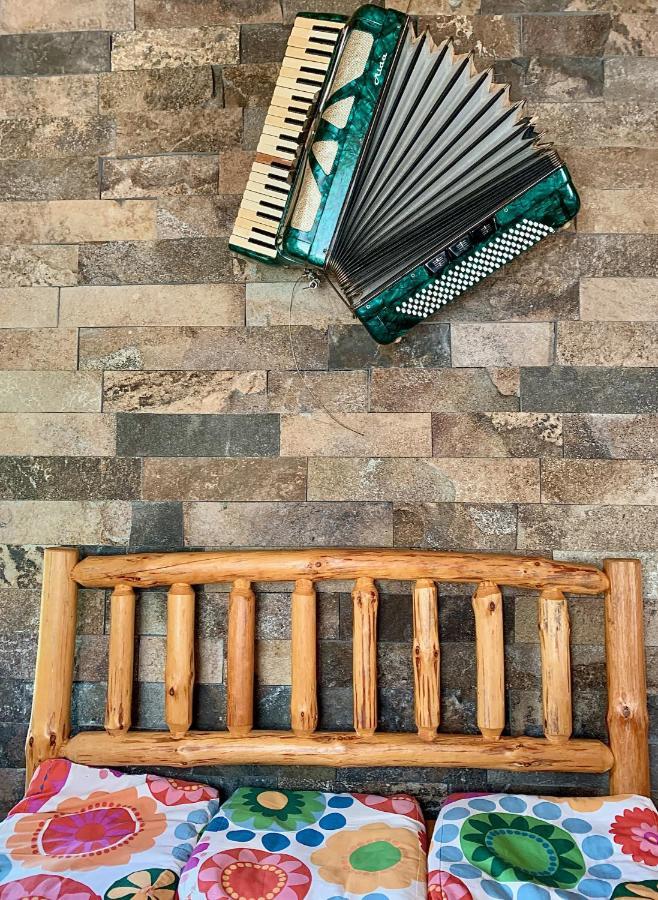 Chata Musica Malatiny Ngoại thất bức ảnh
